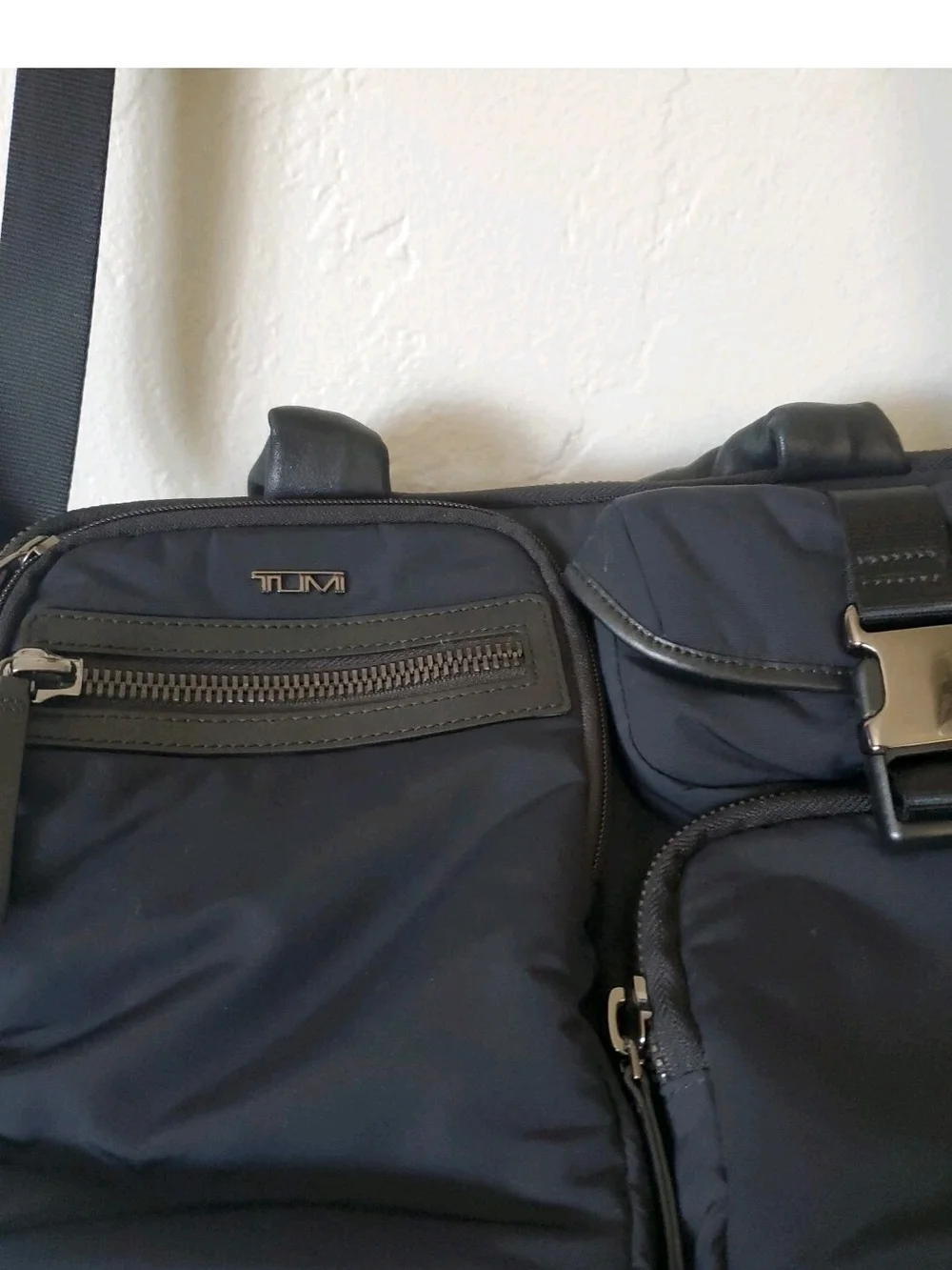 Tumi compact black